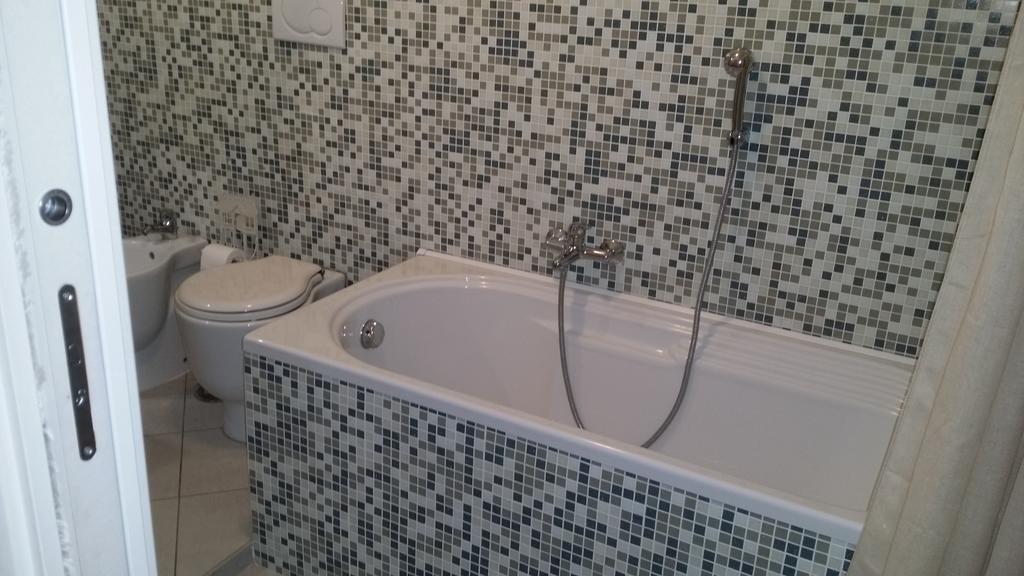 Superattico Panoramico Apartment Castel Fusano Phòng bức ảnh