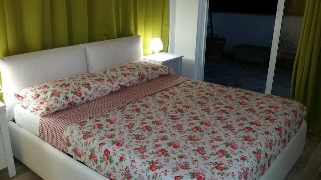 Superattico Panoramico Apartment Castel Fusano Phòng bức ảnh
