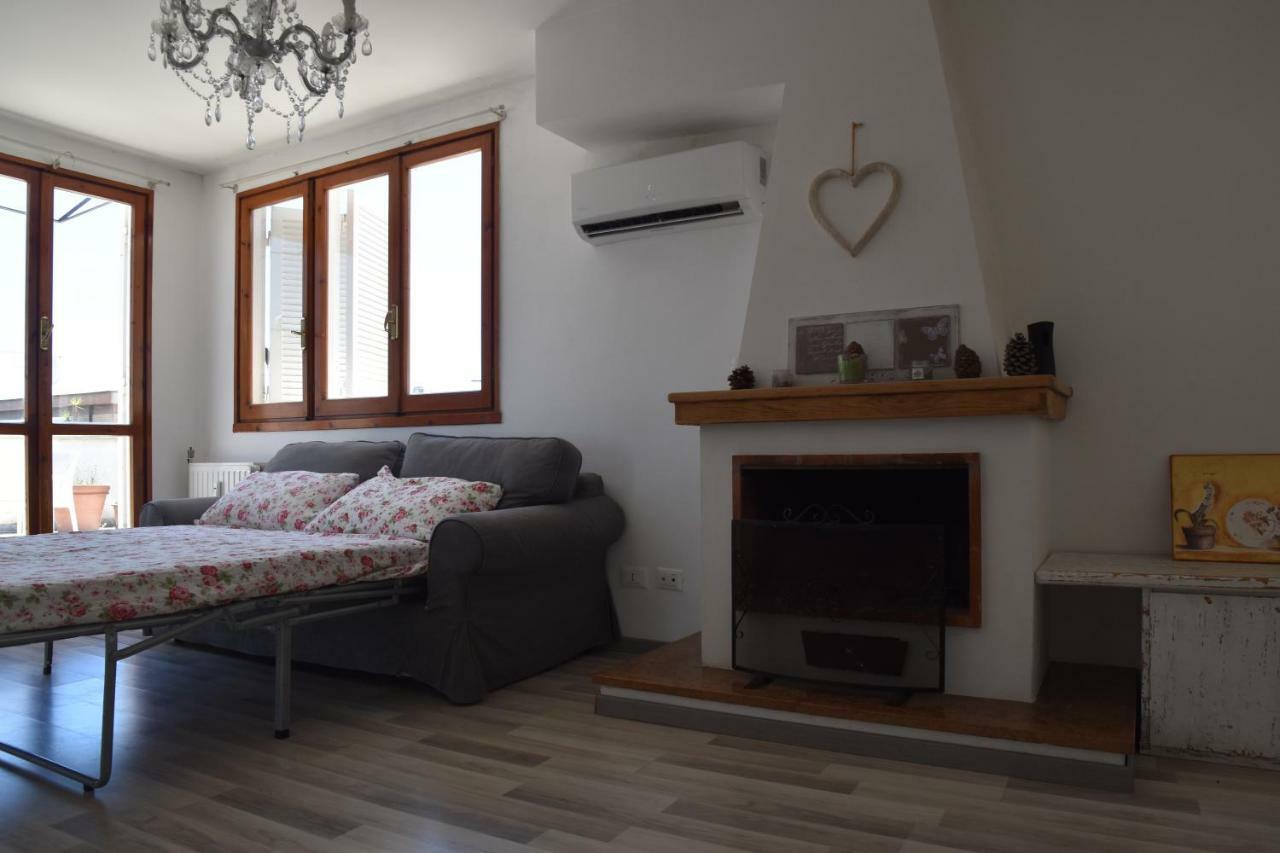 Superattico Panoramico Apartment Castel Fusano Ngoại thất bức ảnh